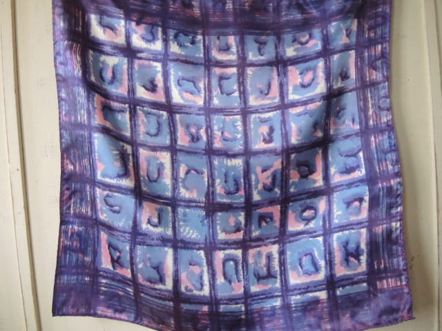 Vintage 1960S Acetat Satin Tuch Abstrakt Geometrisch Tie Dye Rosa Lila Blau 66 X 26 cm Vintage 1960S Acetat Satin Tuch Abstrakt Geometrisch Tie Dye Rosa Lila Blau 66 X 26 cm von joy4charity
