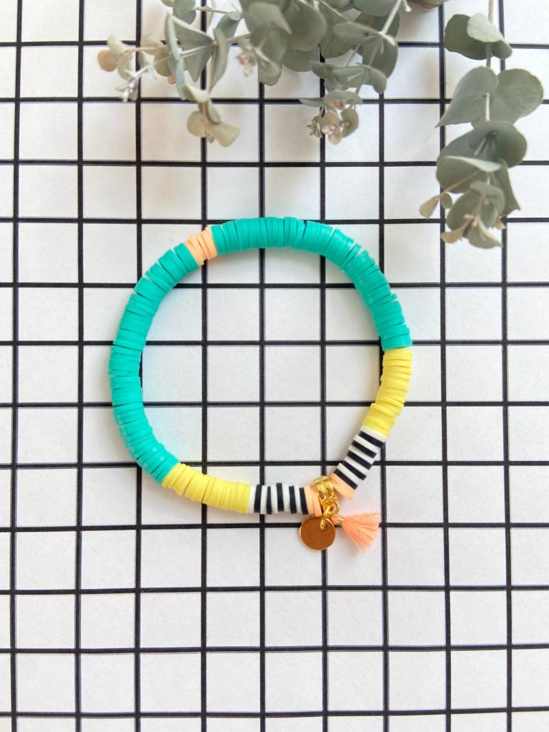 Katsuki Perlen Armband Boho | Hippie Neon Smily Buchstaben Individualisierbar Gold von joyamanufaktur