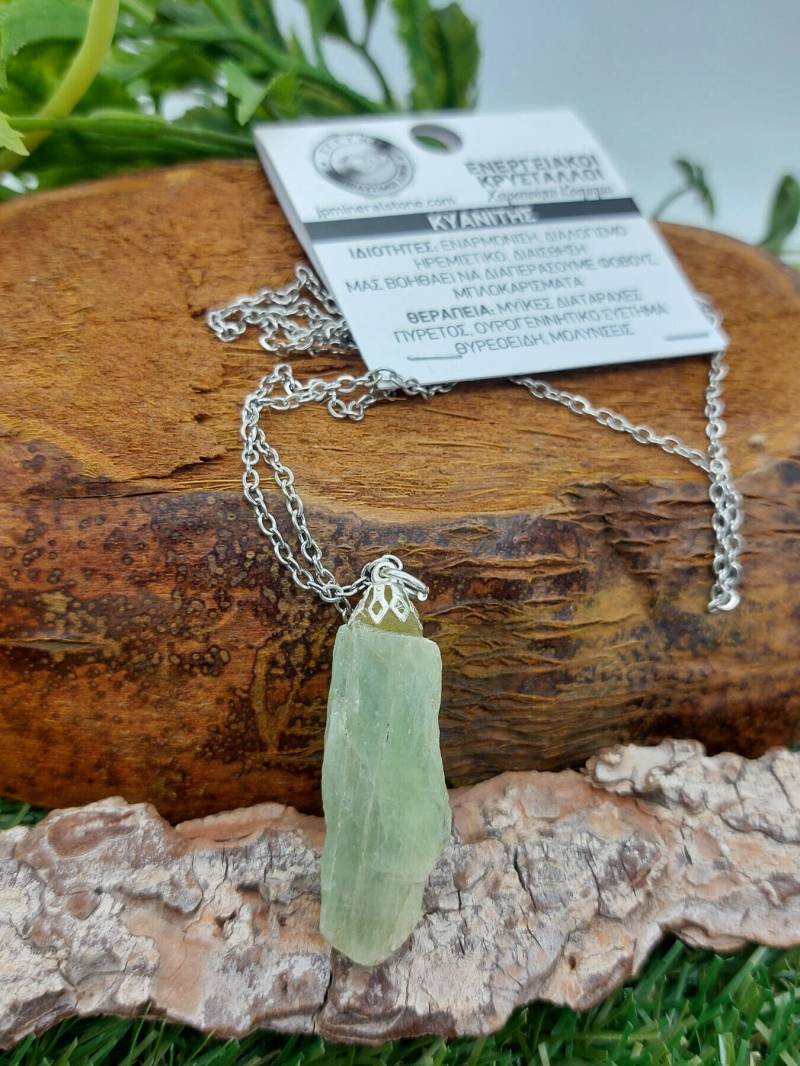 Natürliche Grün Kyanit Kristall Halskette Natürliche Grün Kyanit Kristall Halskette von jpmineralstone