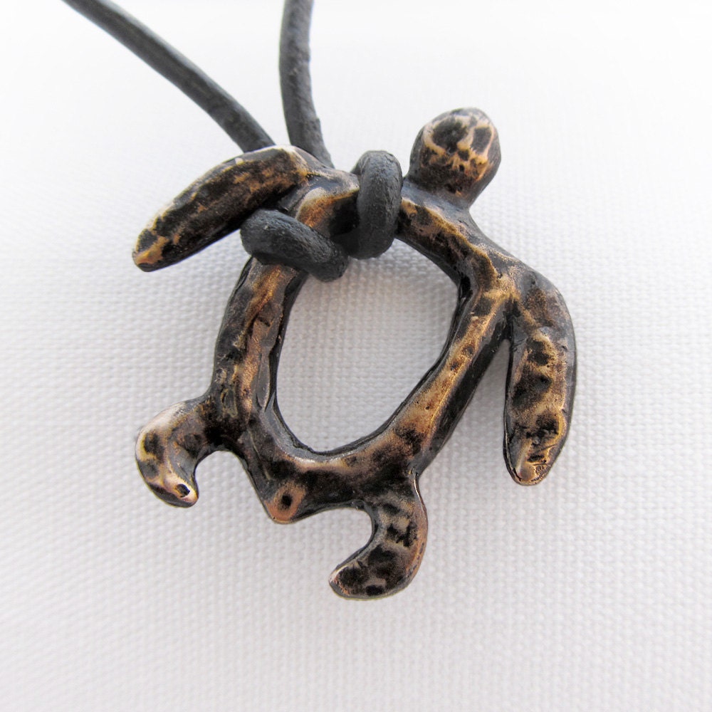 Offene Schildkröte Anhänger in Antik Bronze Offene Schildkröte Anhänger in Antik Bronze von jrichardsdesigns