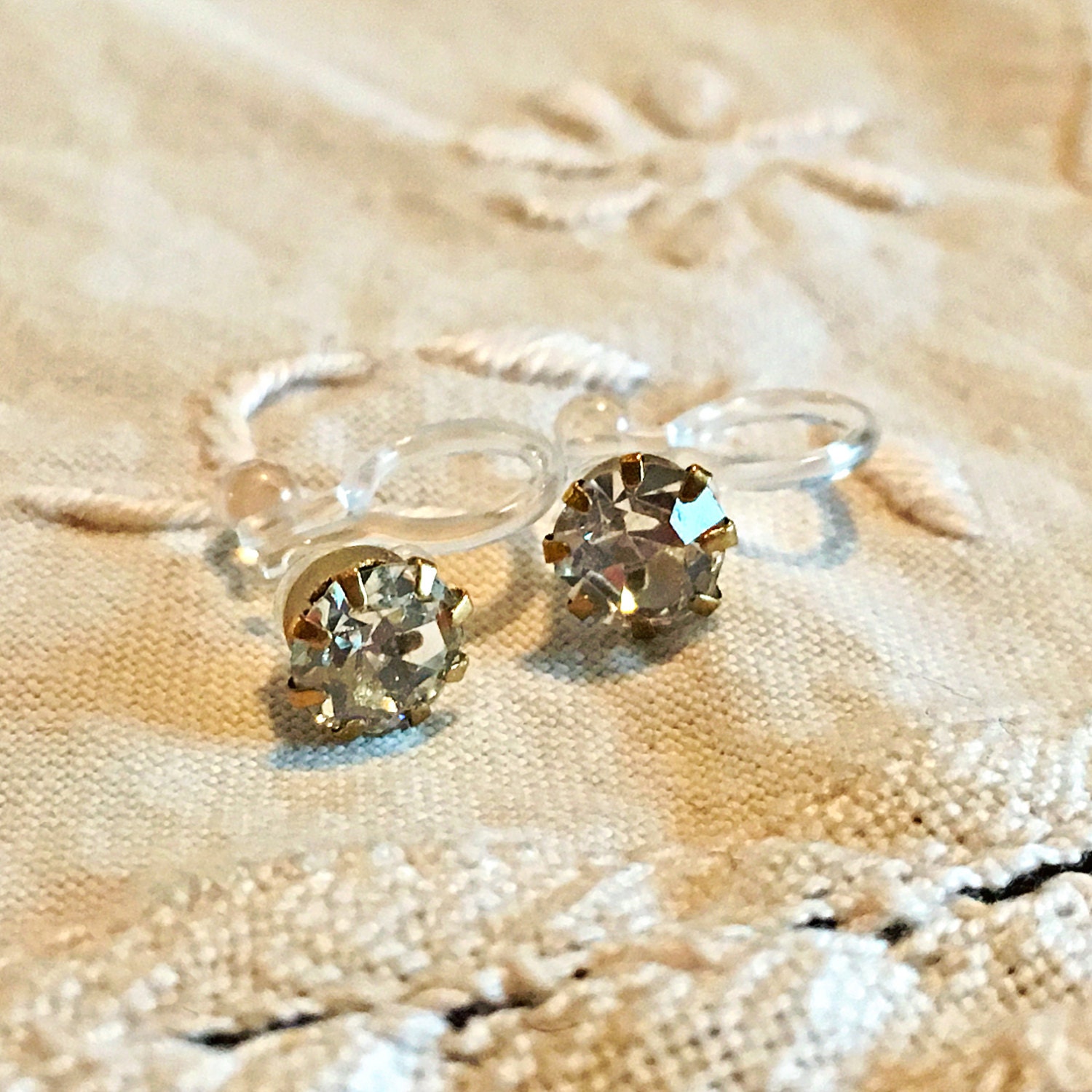 Sieht Aus Wie Ohrhänger, Unsichtbare Clips, Brautjungfer Geschenk, Alltagsschmuck, Mutter Schwester Geschenk von jstarscanada