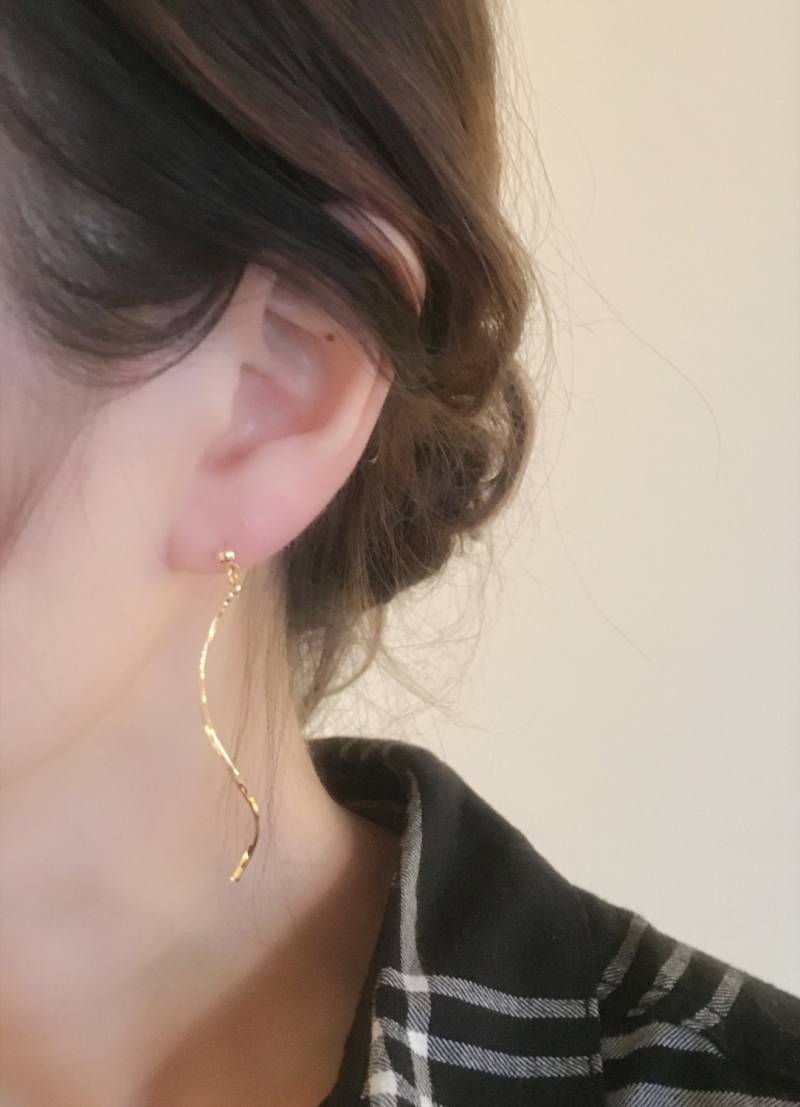 Unsichtbarer Clip Auf Gewellten Goldstabohrringen, Nicht Durchbohrte Drahtohrringe, Minimalist, Geschenk Für Sie, Einfache Baumelnde Ohrringe, Nicht Unsichtbarer Clip Auf Gewellten Goldstabohrringen, Nicht Durchbohrte Drahtohrringe, Minimalist, Geschenk Für Sie, Einfache Baumelnde Ohrringe, Nicht von jstarscanada