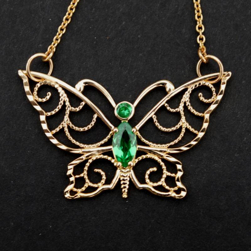 Wunderschöne Massive 14K Gelbgold Filigran Diamant Cut Edge Schmetterling Halskette Neu - Echter Natürlicher Smaragd Edelstein Wunderschöne Massive 14K Gelbgold Filigran Diamant Cut Edge Schmetterling Halskette Neu - Echter Natürlicher Smaragd Edelstein von jt6740