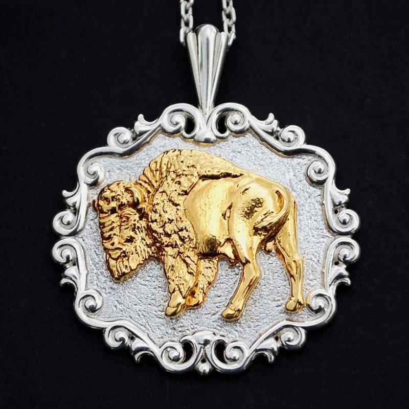 Wunderschöne Solide 925 Sterling Silber & 24K Gold Overlay Buffalo Halskette Neu Wunderschöne Solide 925 Sterling Silber & 24K Gold Overlay Buffalo Halskette Neu von jt6740