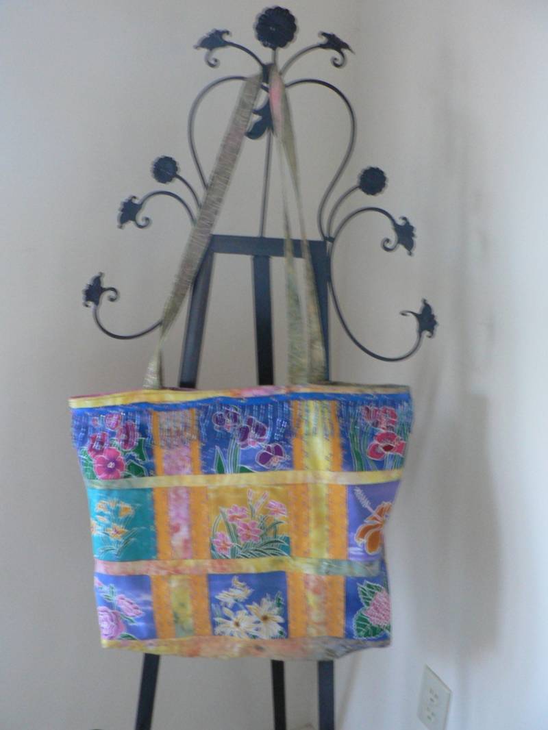 Große Strandtasche Mit Perlen Fransen, Batik Handbemalt Quadrate, Griff & Reißverschluss Tasche Große Strandtasche Mit Perlen Fransen, Batik Handbemalt Quadrate, Griff & Reißverschluss Tasche von jtanddesigns
