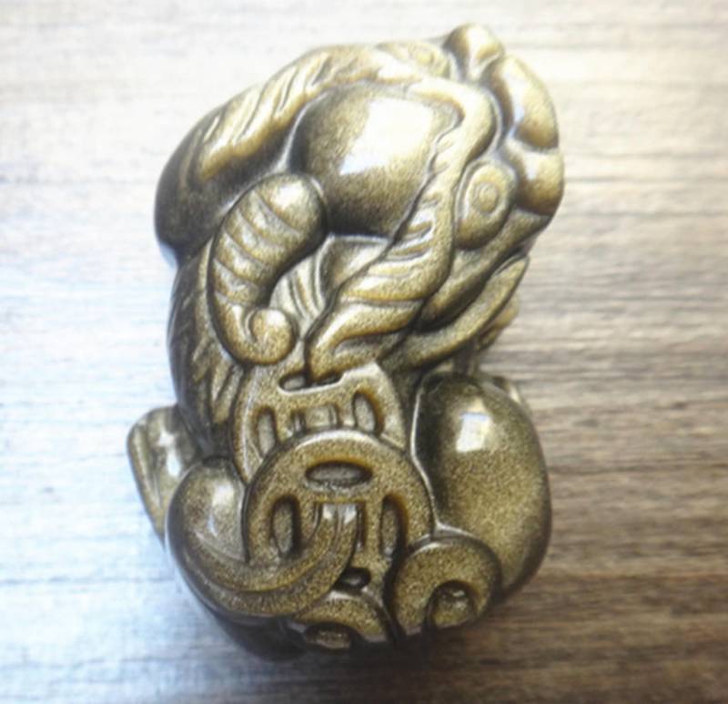 Natürliche Gold Obsidian Amulett Anhänger Pi Yao Dsc06300 Natürliche Gold Obsidian Amulett Anhänger Pi Yao Dsc06300 von juat