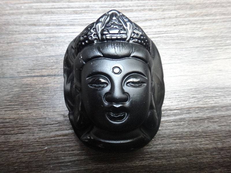 Natürliche Obsidian Kuan Yin-Anhänger von juat
