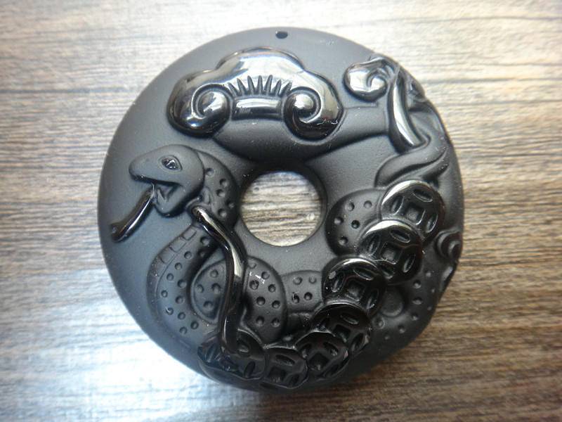 Natürliche Obsidian Sternzeichen Schlange Anhänger Männlich Und Weiblich Natürliche Obsidian Sternzeichen Schlange Anhänger Männlich Und Weiblich von juat