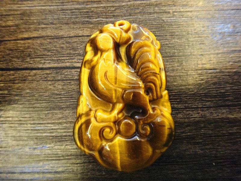 Natürliche Tiger Auge Stein Amulett Anhänger Huhn Natürliche Tiger Auge Stein Amulett Anhänger Huhn von juat