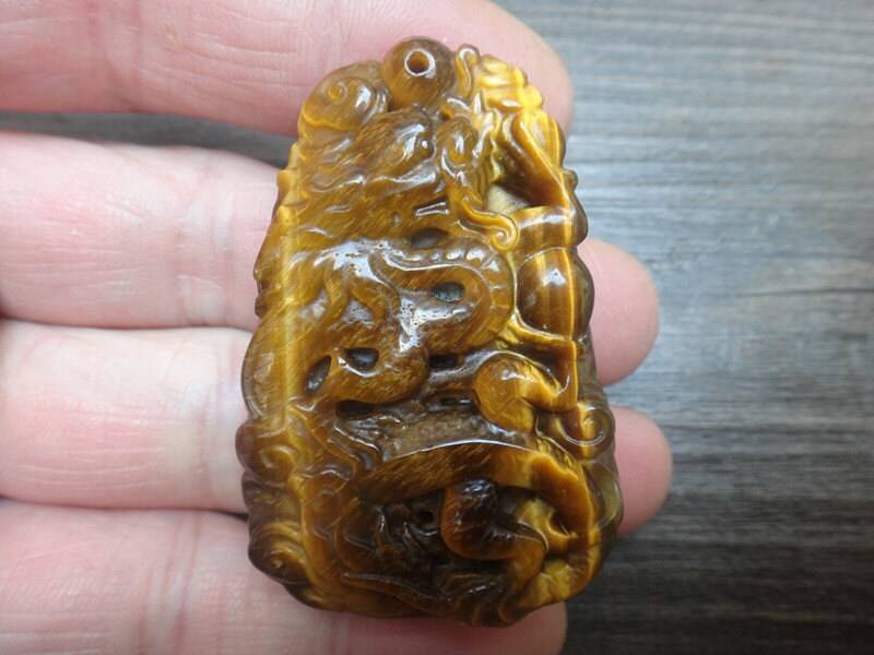 Natürliche Tiger Eye Stein Amulett Anhänger Drache Maskottchen Kreativen Geburtstag Geschenk Dsc02333 Natürliche Tiger Eye Stein Amulett Anhänger Drache Maskottchen Kreativen Geburtstag Geschenk Dsc02333 von juat