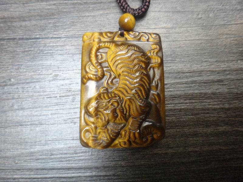 Natürlicher Tigerauge Tiger Amulett Anhänger Natürlicher Tigerauge Tiger Amulett Anhänger von juat