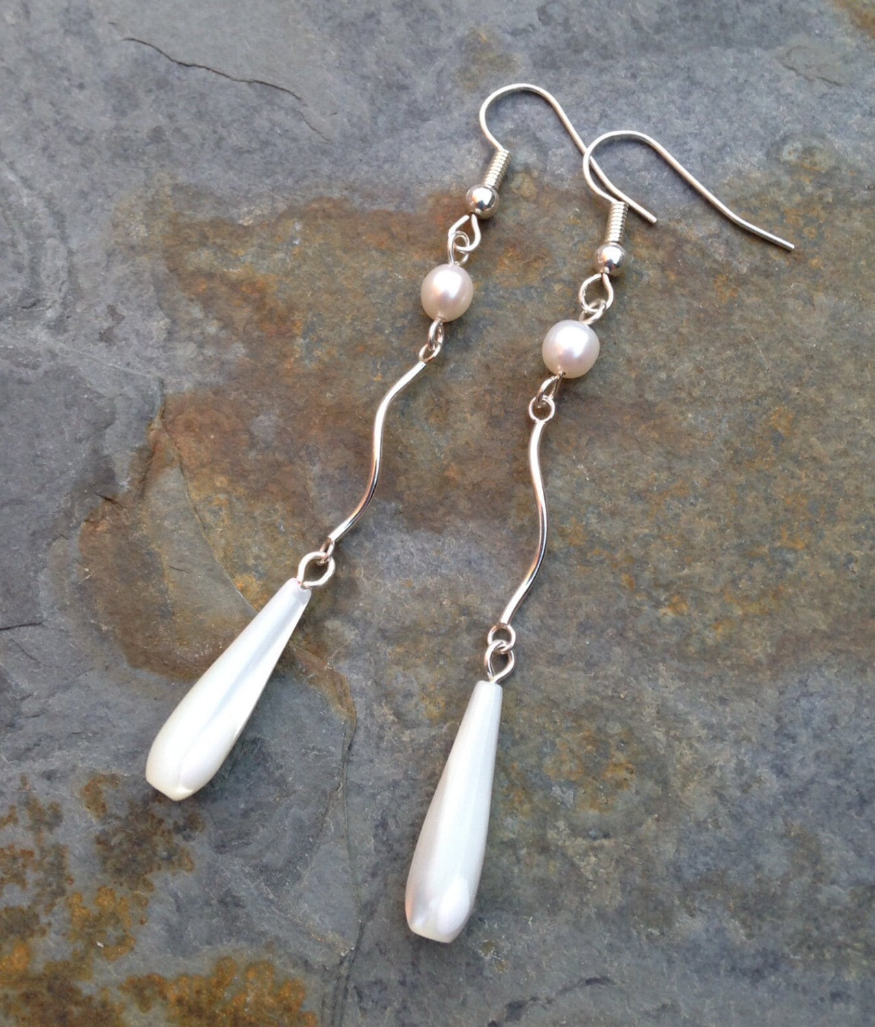 Perlmutt Und Silber Braut Ohrringe Perlmutt Und Silber Braut Ohrringe von jujujewellery