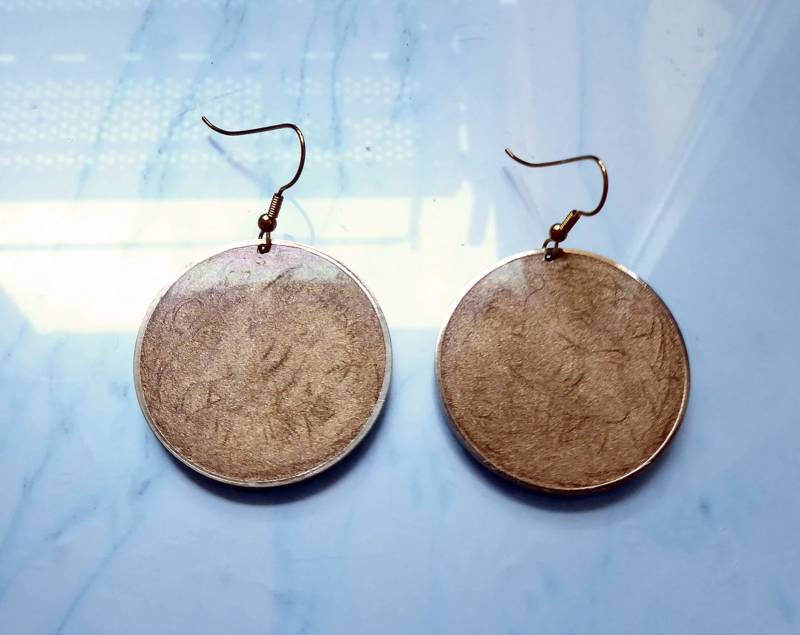 Goldene Handgefertigte Ohrringe, Statement Schmuck Geschenk Für Damen von julialinjewelry