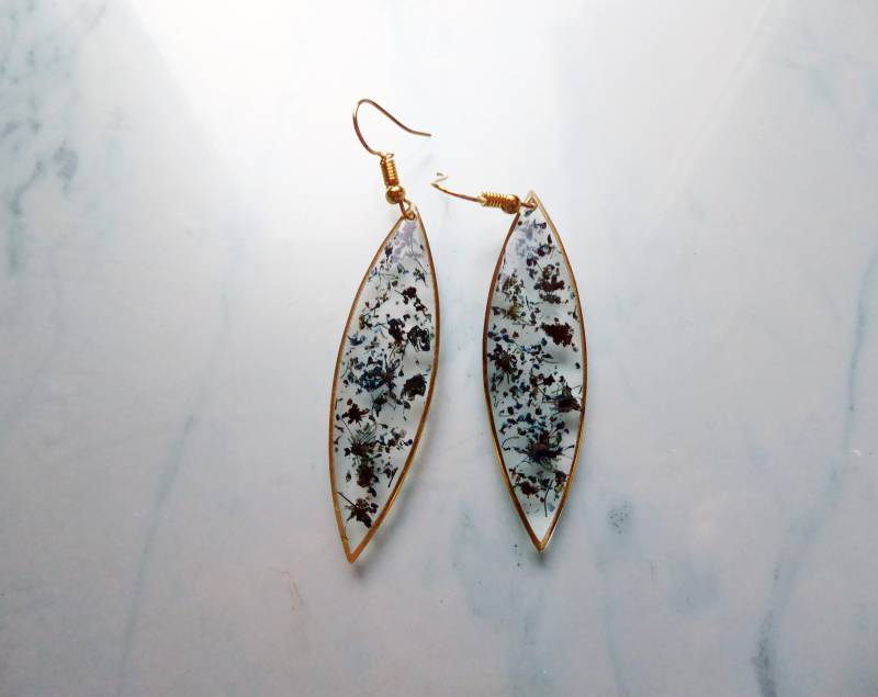 Kleine Blaue Blumen Ohrringe von julialinjewelry