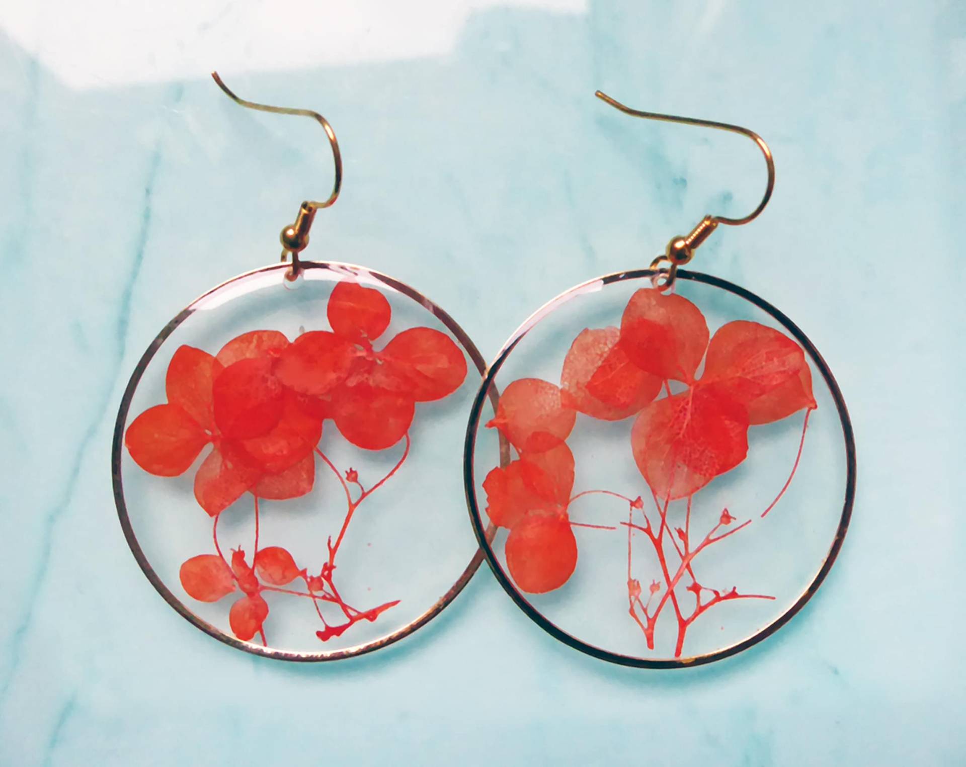 Orange Blumen Gold Earrings, Geschenk Für Frau von julialinjewelry