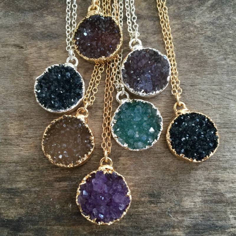 Rund Druzy Halskette Natürlicher Quarz Anhänger, 14K Gold Fill Kette Rund Druzy Halskette Natürlicher Quarz Anhänger, 14K Gold Fill Kette von julianneblumlo