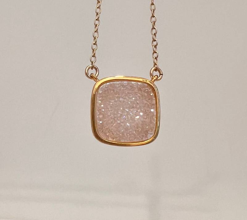 Weisse Druzy Halskette 14K Gold Fill Quarz Edelstein Anhänger Weisse Druzy Halskette 14K Gold Fill Quarz Edelstein Anhänger von julianneblumlo