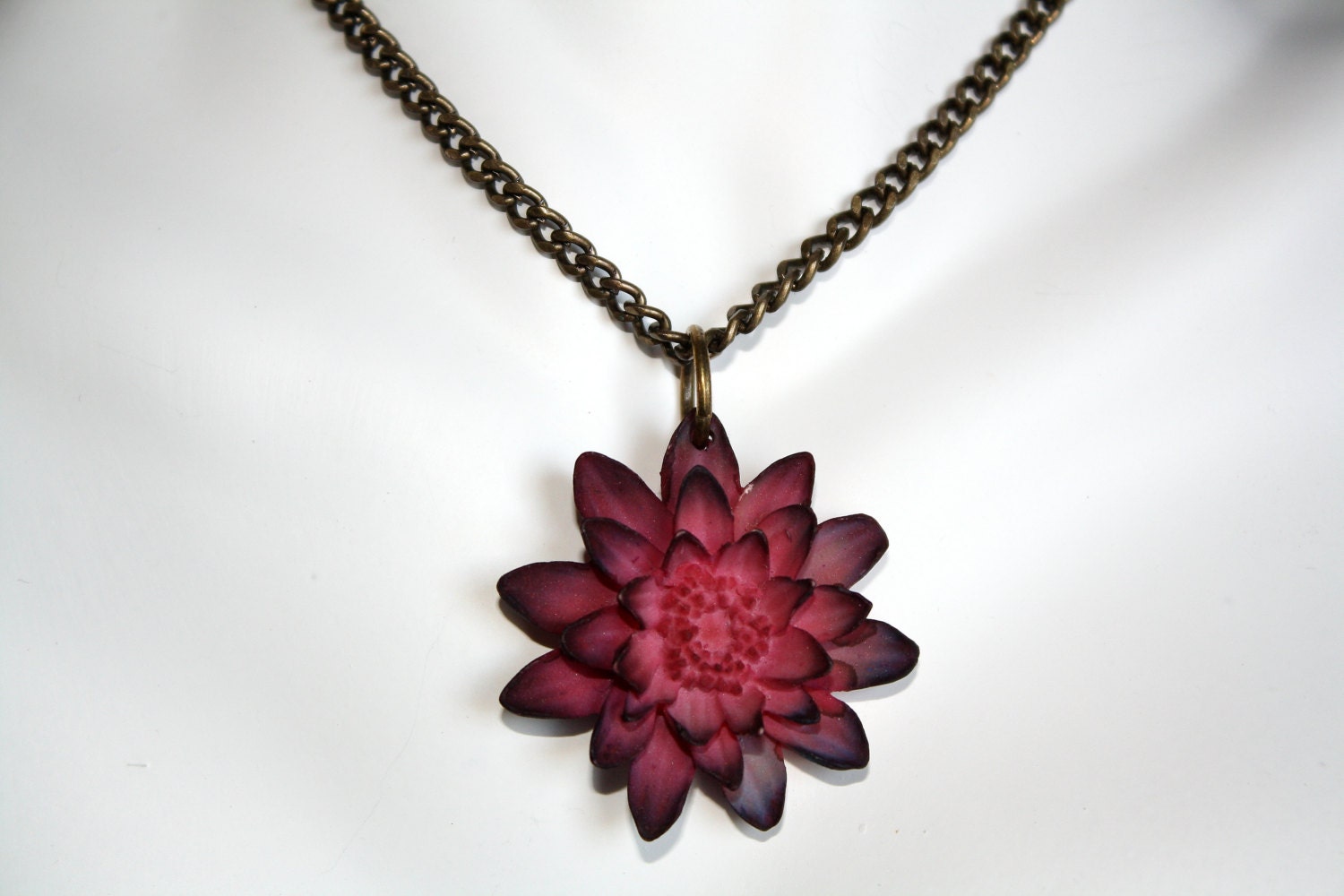 Blumen Anhänger Halskette, Handgemalte Geschenk Für Sie, Geschenk, Frühling Schmuck Blumen Anhänger Halskette, Handgemalte Geschenk Für Sie, Geschenk, Frühling Schmuck von julijonesdesigns