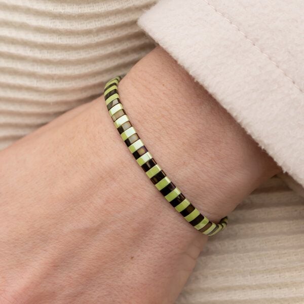 juni Armband Florvelle - handgemacht in Deutschland - mit verstellbarer Schiebeperle aus recyceltem Gold / Silber von juni