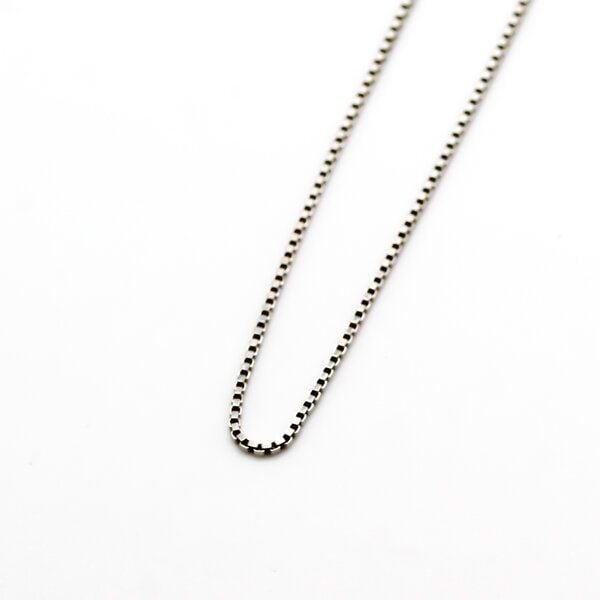 juni Choker Venezianerkette rhodiniert 45cm aus recyceltem Silber, hergestellt in Deutschland von juni