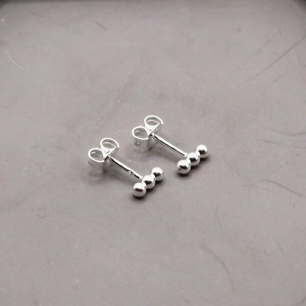 juni Kugel Ohrstecker Gold oder Silber von juni