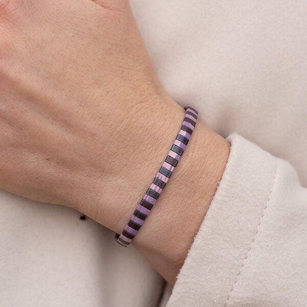 juni Lila Armband Mauvette - handgemacht in Deutschland - mit verstellbarer Schiebeperle aus recyceltem Gold / Silber von juni