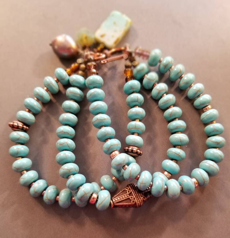 Howlith Und Kupfer Armband von junosgarden