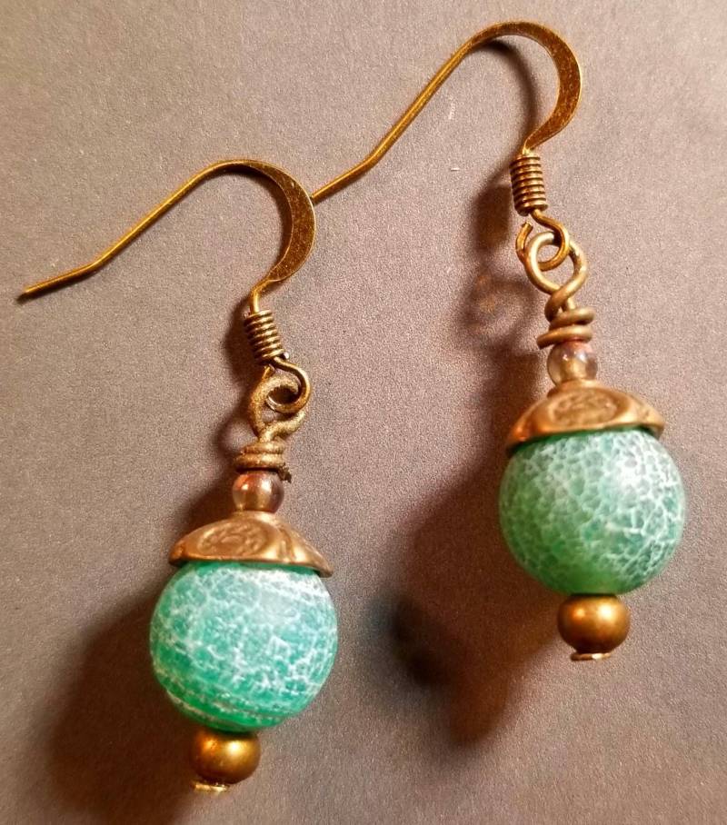 Hübsche Ohrringe Aus Grünem Achat Und Bronze von junosgarden