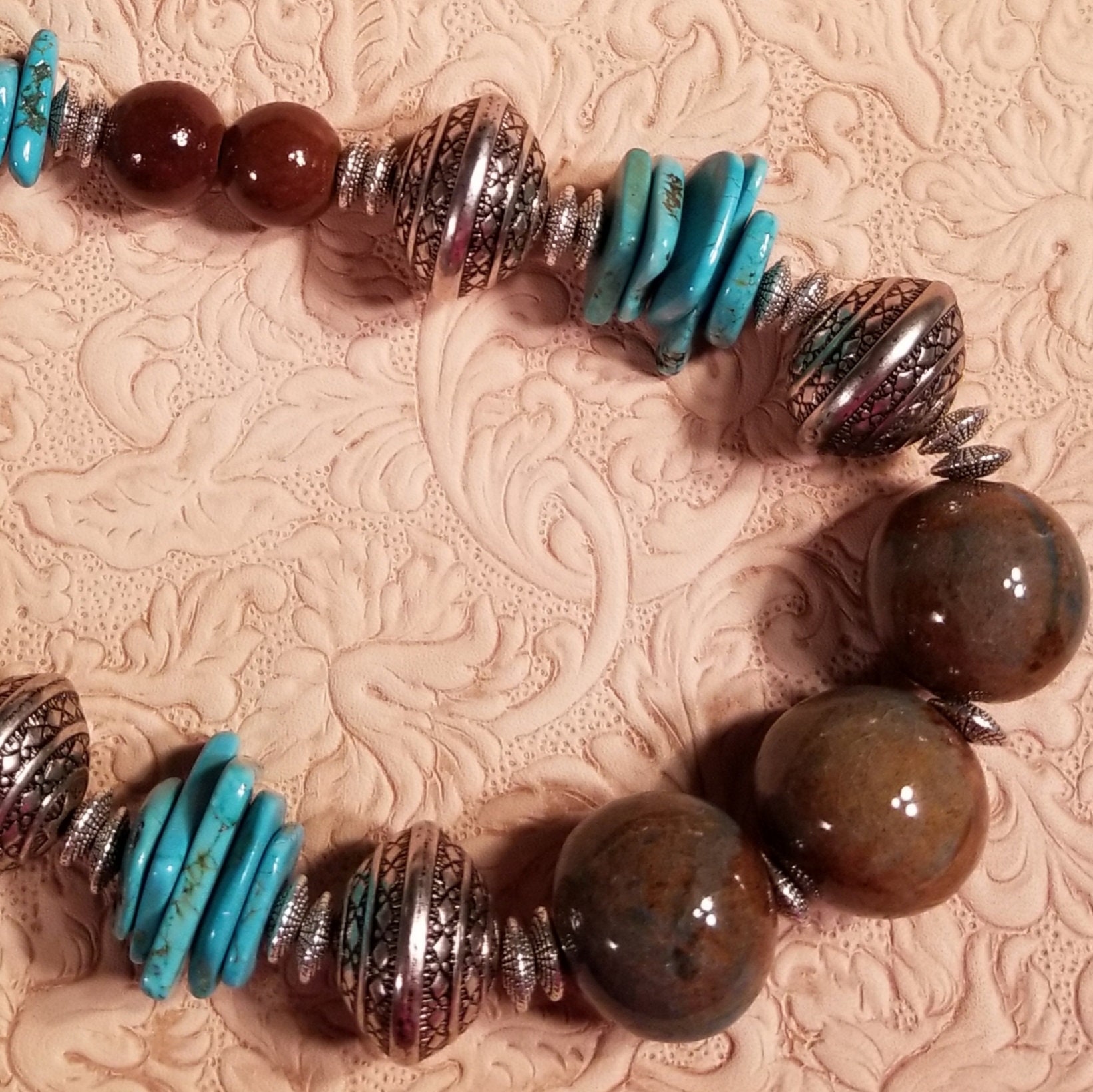Kette Aus Keramik Und Türkis Kette Aus Keramik Und Türkis von junosgarden