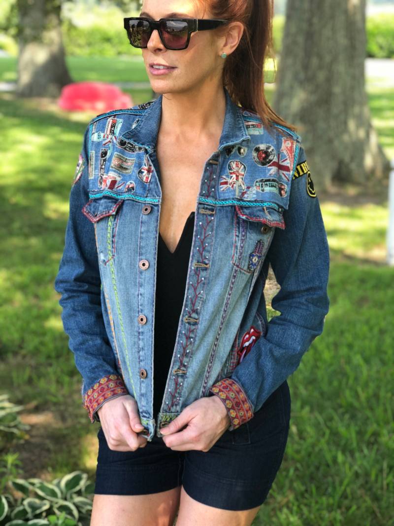Hand Bestickt "Woodstock" Jeansjacke Hand Bestickt "Woodstock" Jeansjacke von justforyoubyvanessa