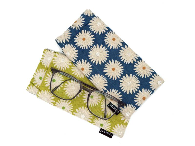 Brillenetui Mit Schnappverschluss Für Sonnenbrille | Lesebrille Blumendruck Grün Blau von justsewnHandmade