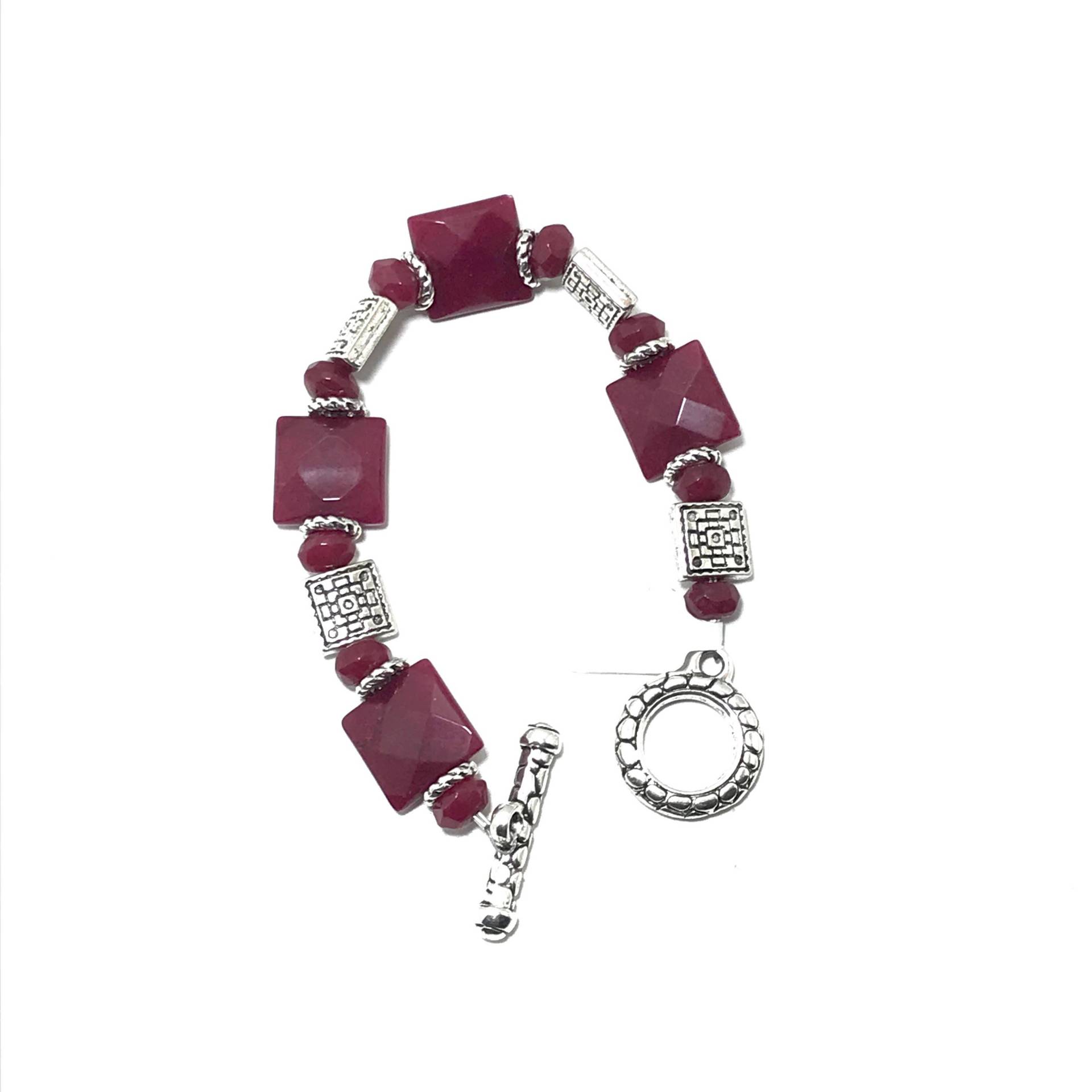 Red Jade Facettiert Platz Und Zinn Armband, Perlenarmband, Burgunder Trendige, Schmuck, Mode-Schmuck, Perlen-Schmuck, Handarbeit von justwareit