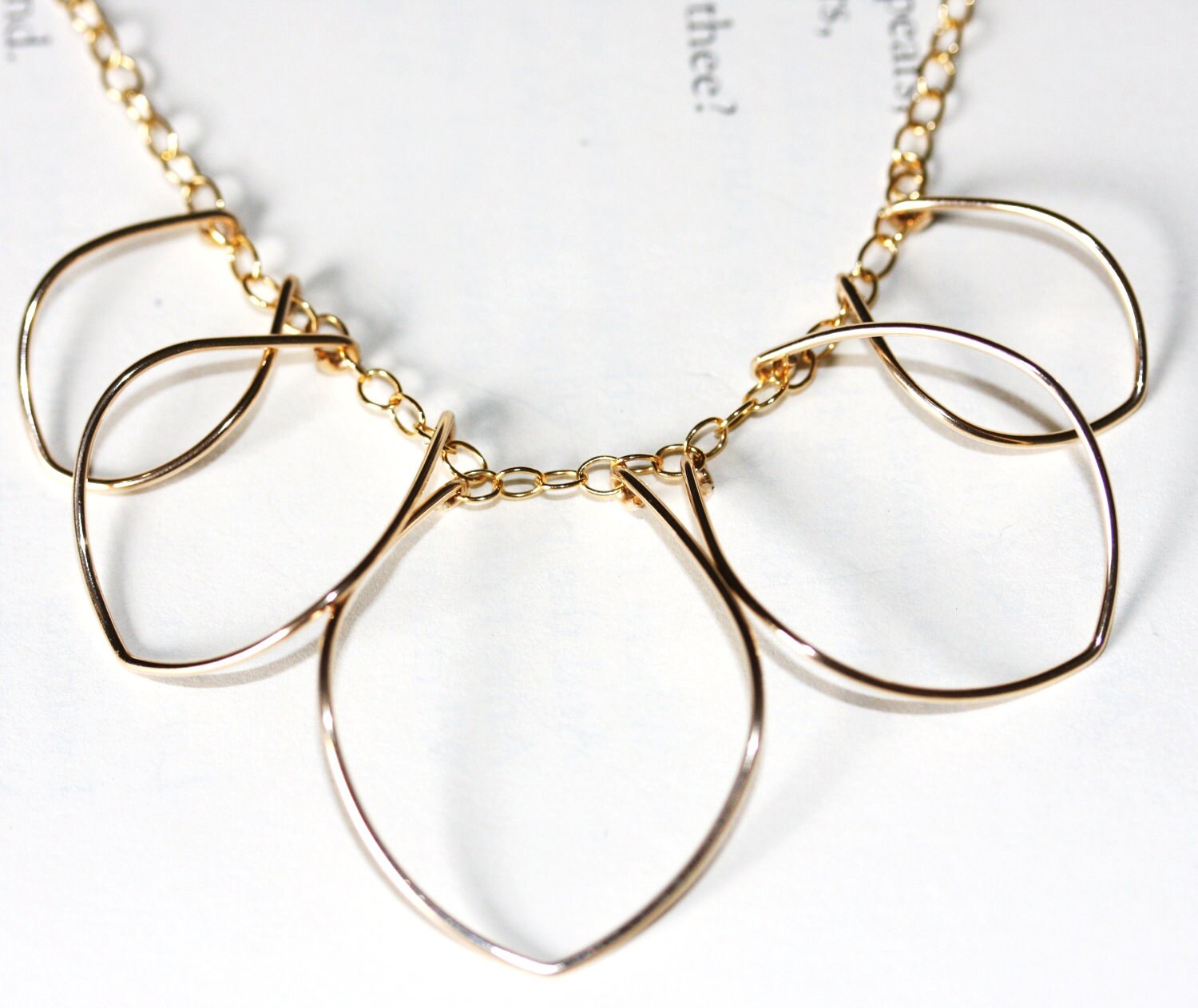 Fünfblättrige Halskette von justynajewelry