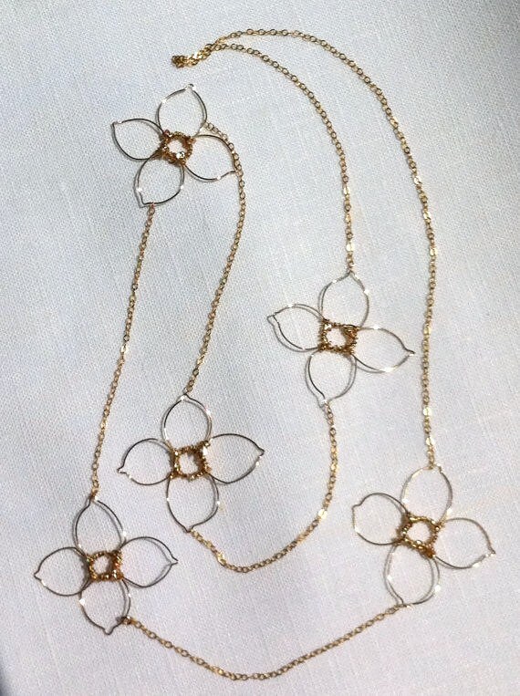 Lange Blumen Kette von justynajewelry