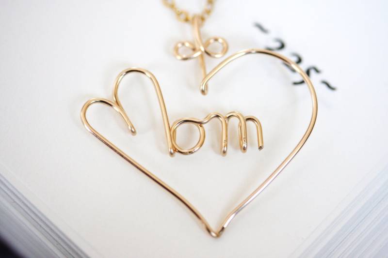 Mama Herz Kette in 14K Gold Filled von justynajewelry
