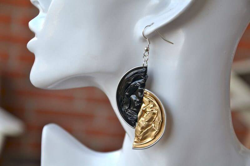 Schwarz-Goldene Ohrhänger "Solaris", Auch Andere Farbkombis von kadenasDesign