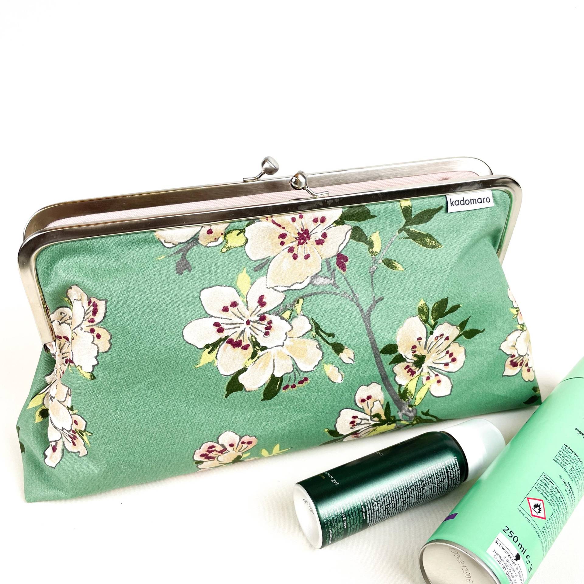xl Bügeltasche Kosmetiktasche 32 cm xl Bügeltasche Kosmetiktasche 32 cm von kadomaro