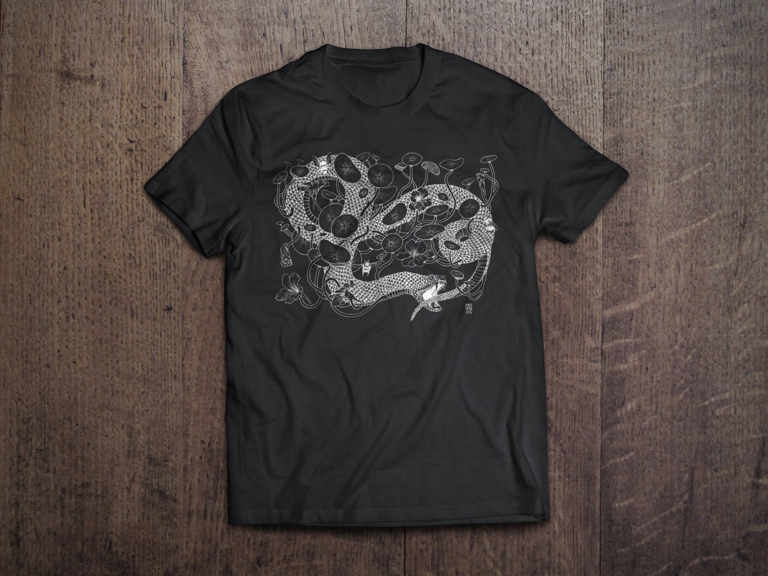 Ouroboros - Schwarz Unisex Siebdruck T-Shirt Ouroboros - Schwarz Unisex Siebdruck T-Shirt von kairostudio