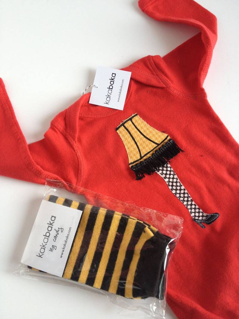 Bein-Lampe Auf Rote Lange Ärmel One Piece Mit Hand Gefärbt Beinwärmer von kakabaka