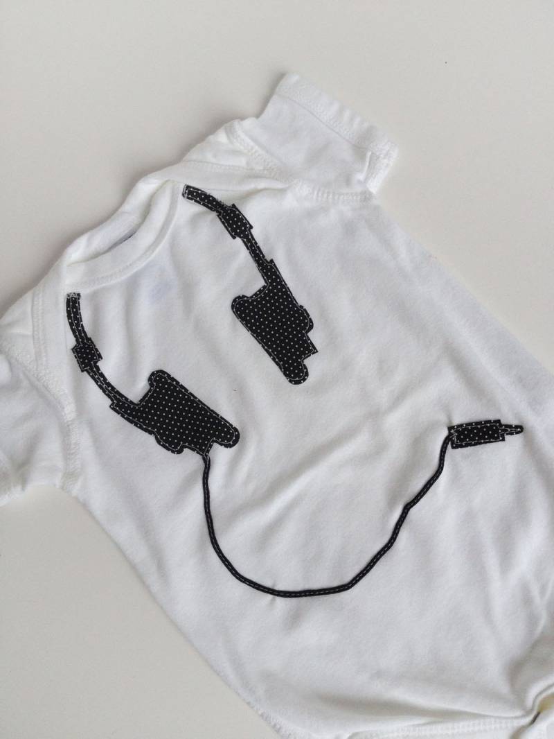 Kopfhörer Baby Ein Stück Hemd von kakabaka