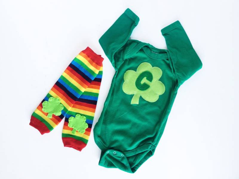 st. Patricks Day Personalisierte Shamrock Body Und Regenbogen-Shamrock-stulpen von kakabaka