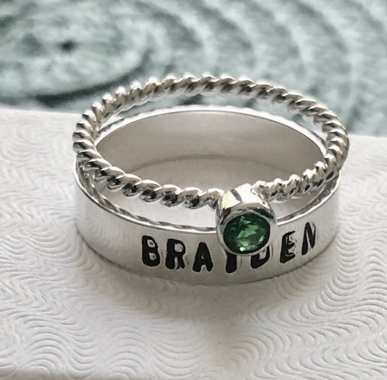 Mutterring - Name Des Kindes Geburtsstein Stapelbar Ring Muttertag Geschenk Push-Präsent Jahrestag Sterlingsilber Mutterring - Name Des Kindes Geburtsstein Stapelbar Ring Muttertag Geschenk Push-Präsent Jahrestag Sterlingsilber von kandsimpressions