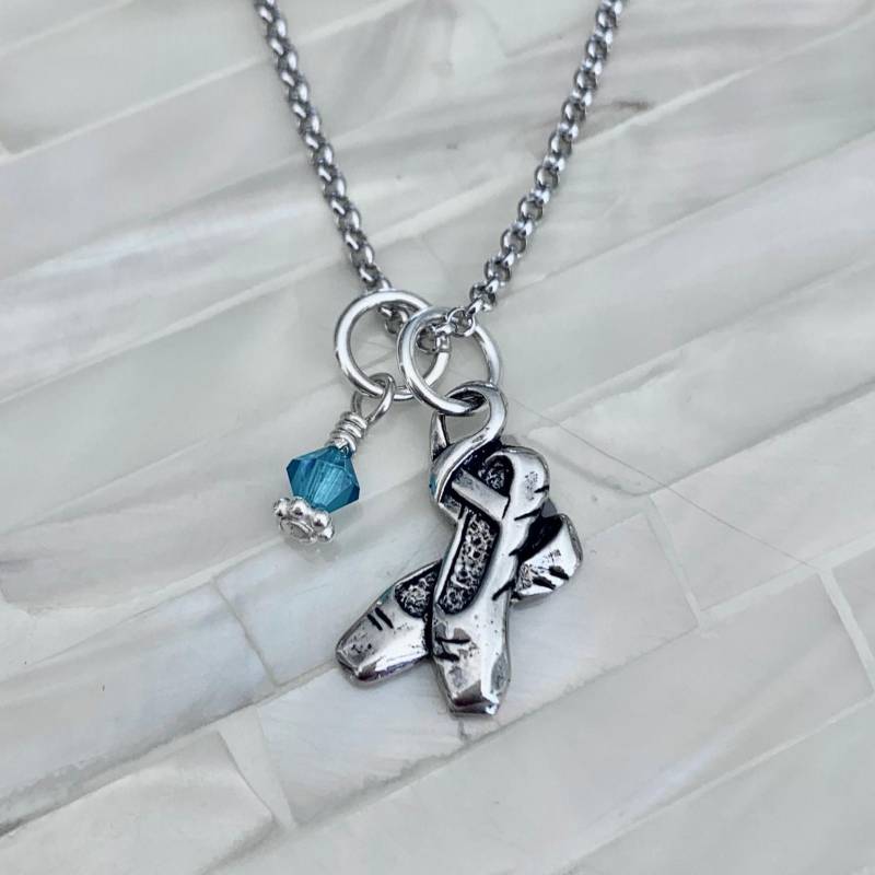 Tänzerin Der Ersten Halskette - Geburtsstein Ballettschuh Anhänger Personalisiert Sterling Silber Tanz Schmuck Recital Geschenk Ballerina von kandsimpressions