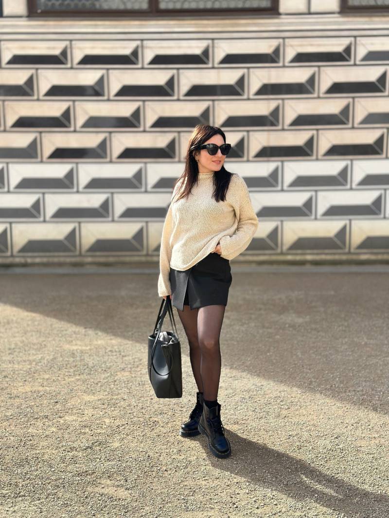 Cloud Sweater Aus Soft Tweed | Handgestrickte, Beige Cloud Sweater Aus Soft Tweed | Handgestrickte, Beige von karakakaknit