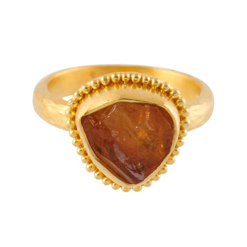 Roher Citrin Ring 22K Gold Vermeil, Gehämmerte Ringschiene Roher Citrin Ring 22K Gold Vermeil, Gehämmerte Ringschiene von karazidesign