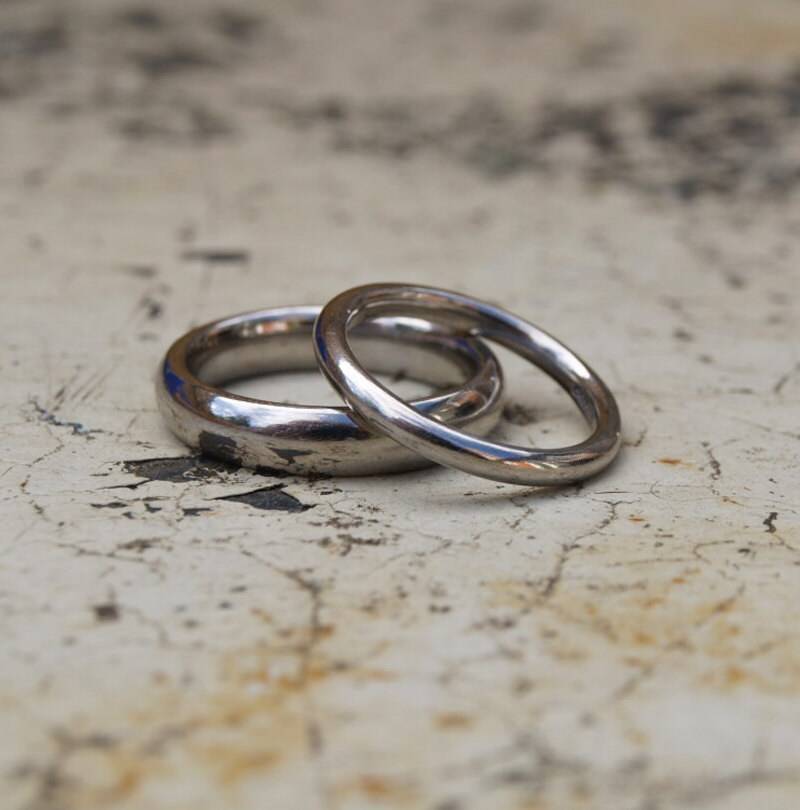 Platin Eheringe Set Comfort Fit Ringe, Für Sie Und Ihn von karenjohnsondesign