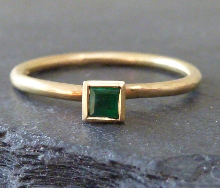 Smaragd Ring, Verlobungsring, Goldring von karenjohnsondesign