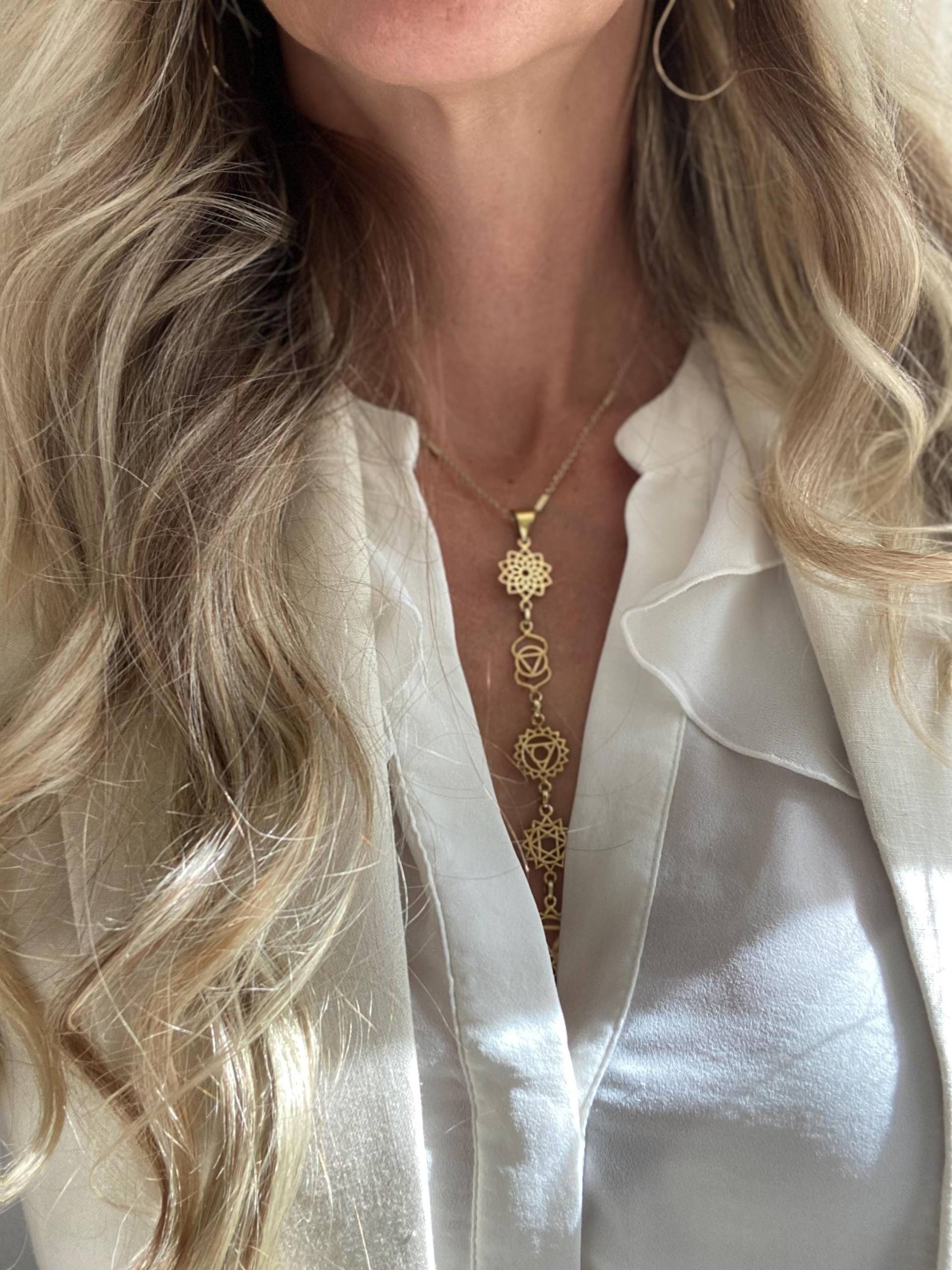7 Chakren Kette Gold Mit | Handgemachte Chakra Halskette Spiritueller Schmuck Boho Geschenk Für Yoga Und Meditation 7 Chakren Kette Gold Mit | Handgemachte Chakra Halskette Spiritueller Schmuck Boho Geschenk Für Yoga Und Meditation von karmaandcotton2025