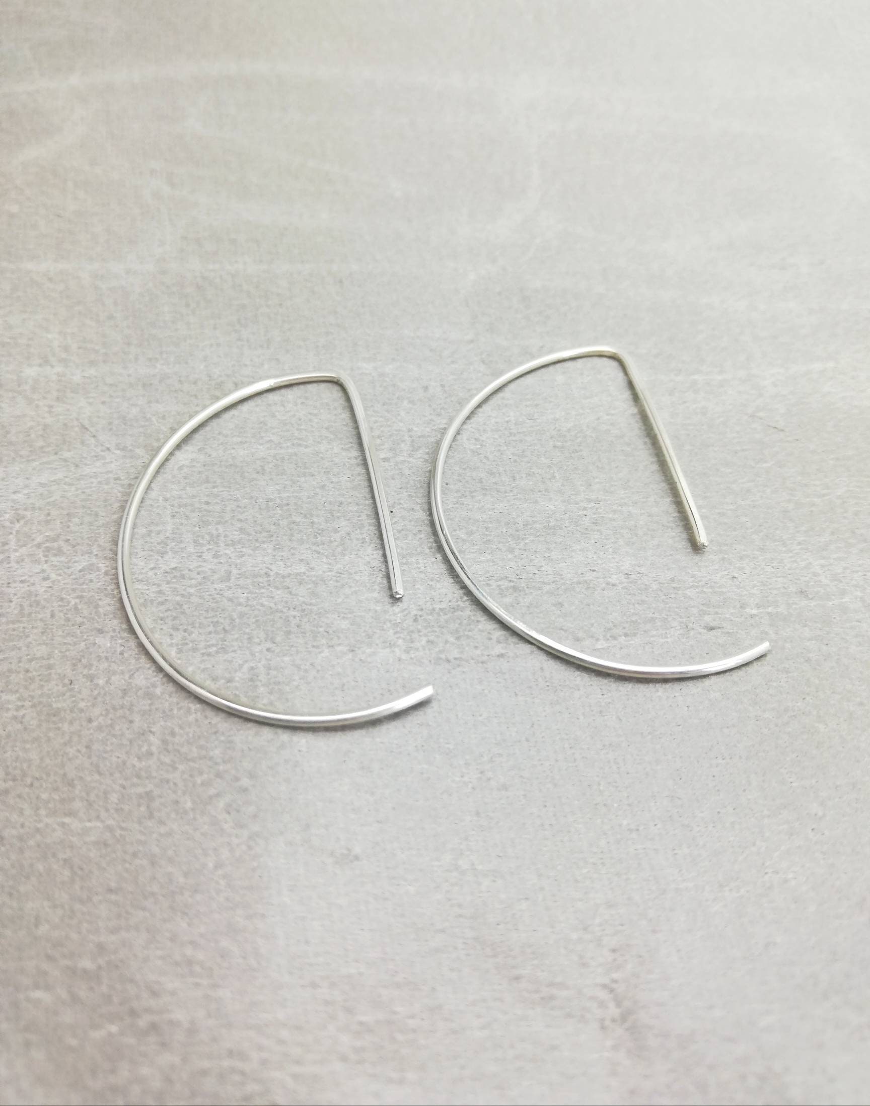 Handgemachte Sterling Silber Offene Creolen Moderne D-Form | 3 cm Handgemachte Sterling Silber Offene Creolen Moderne D-Form | 3 cm von karmasilver