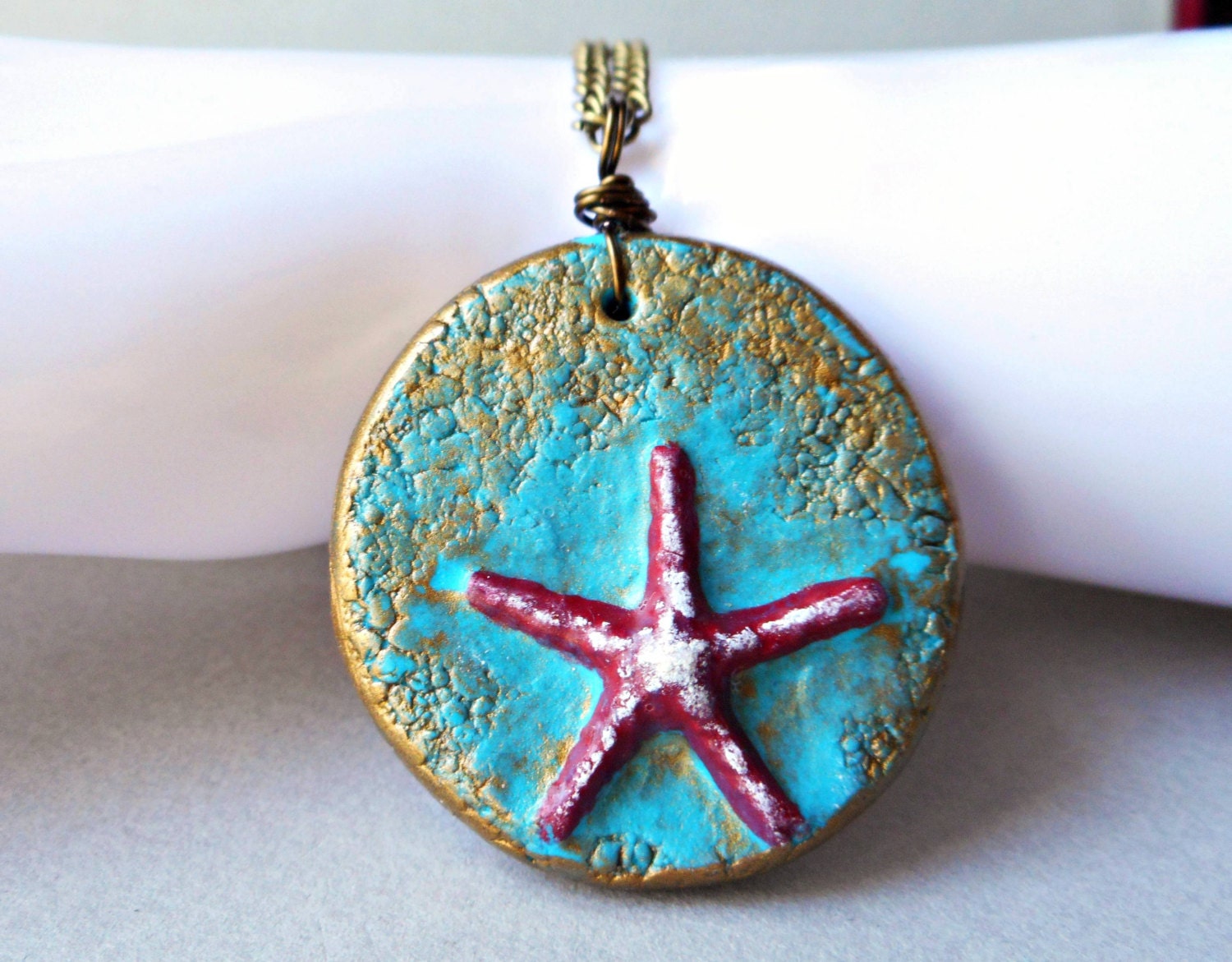 Seestern Anhänger Halskette - Polymer Clay Schmuck Roter Ozean Strand Sommer Messing Bronze Kette Türkis Blau von karmelidesigns